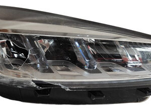 Farol Direito Tiggo 8 2021 Ao 2023 Carcaça Léia A Descrição