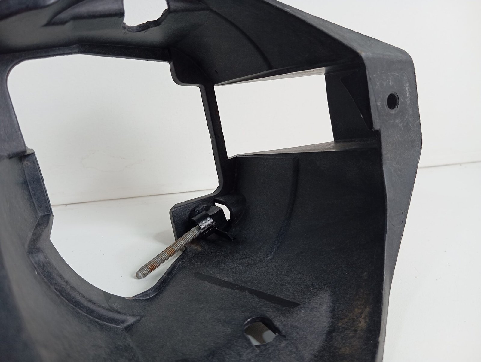 Suporte Farol Milha Lado Esquerdo Sw4 2009 até 2011 Avaria - Imagem 4