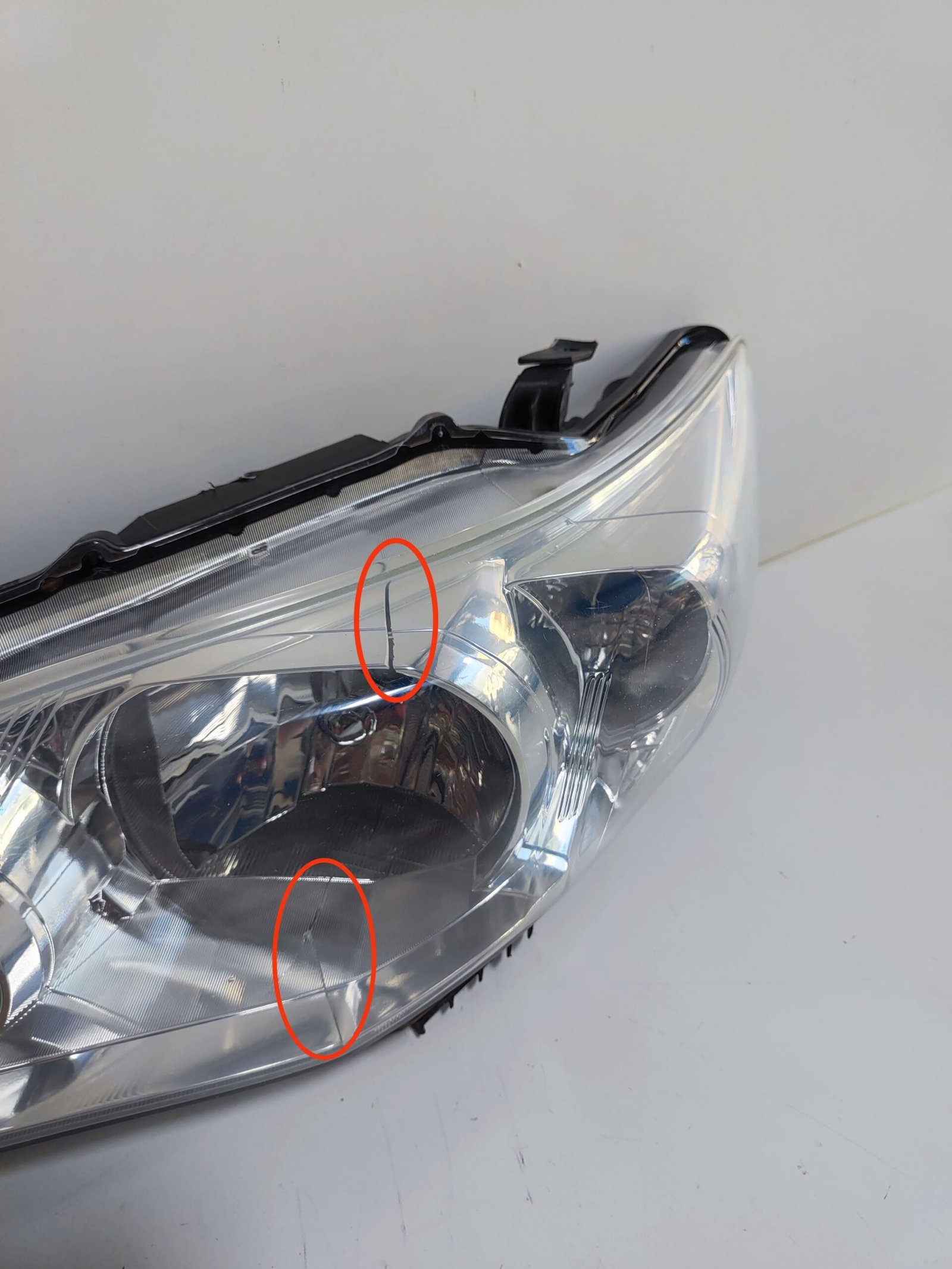 Carcaça Farol Lado Esquerdo Corolla 2012 Ate 14 Arteb Avaria - Imagem 4