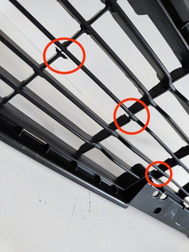 Grade Inferior Dianteira Hilux 2016 Até 2018 Avarias Léia - Imagem 4