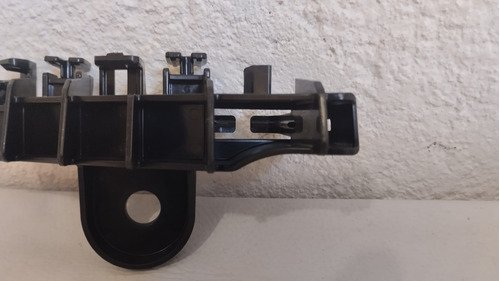 Suporte Esquerdo Traseiro Sw4 2016 Ao 2020 Original Léia - Imagem 4