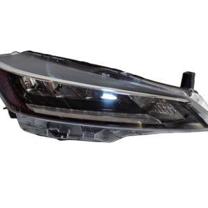Farol Direito Com Led Kicks 2022 até 24 Avarias Léia Anúncio