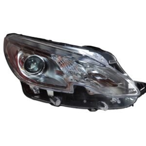 Carcaça Farol Lado Direito Peugeot 2008 2015 Ao 23 Avaria