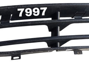 Moldura Milha Lado Direito Golf 2000 Ate 2007 Orig Avaria