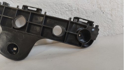 Suporte Esquerdo Dianteiro Yaris 2018 Ao 22 Orig Avaria Leia - Imagem 4