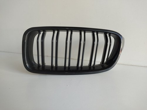 Grade Superior Esquerdo Bmw 320 2012 Até 2018 Leia Anuncio - Imagem 2