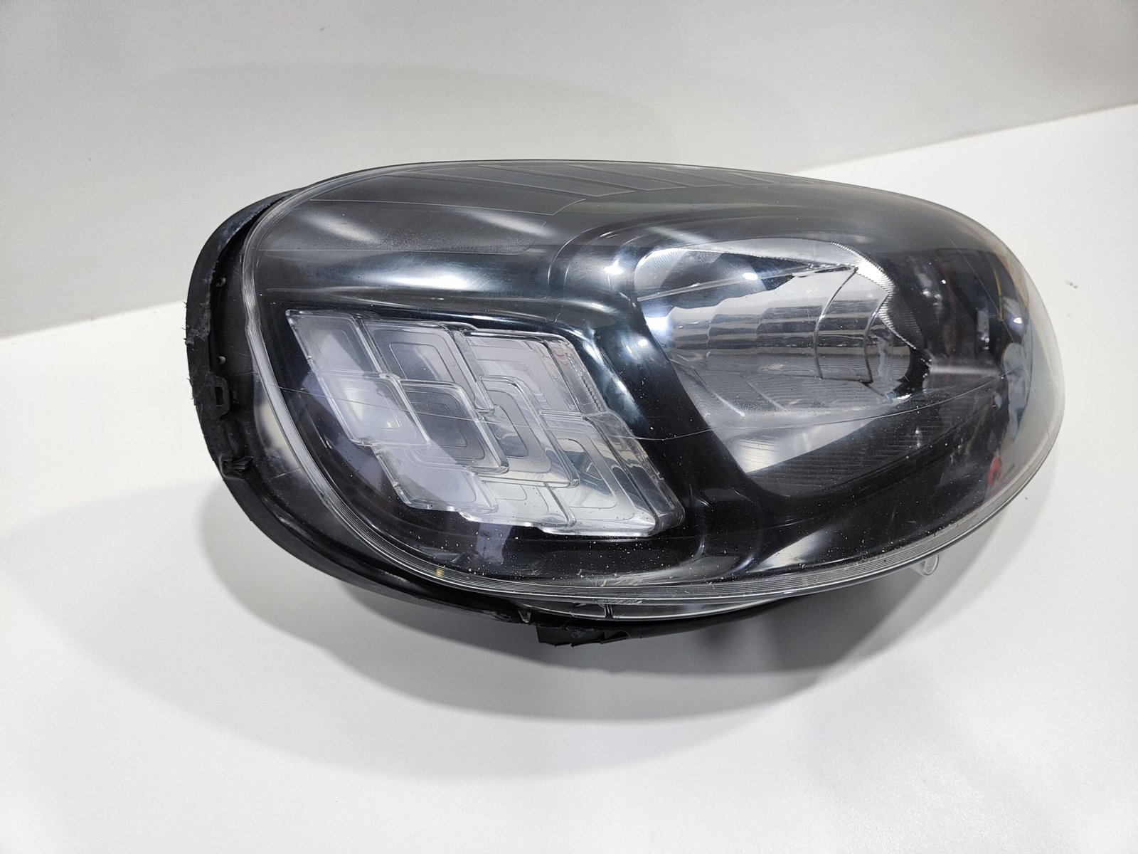 Farol Lado Direito Uno 2016 Até 2021 Avarias Léia Anúncio - Imagem 5