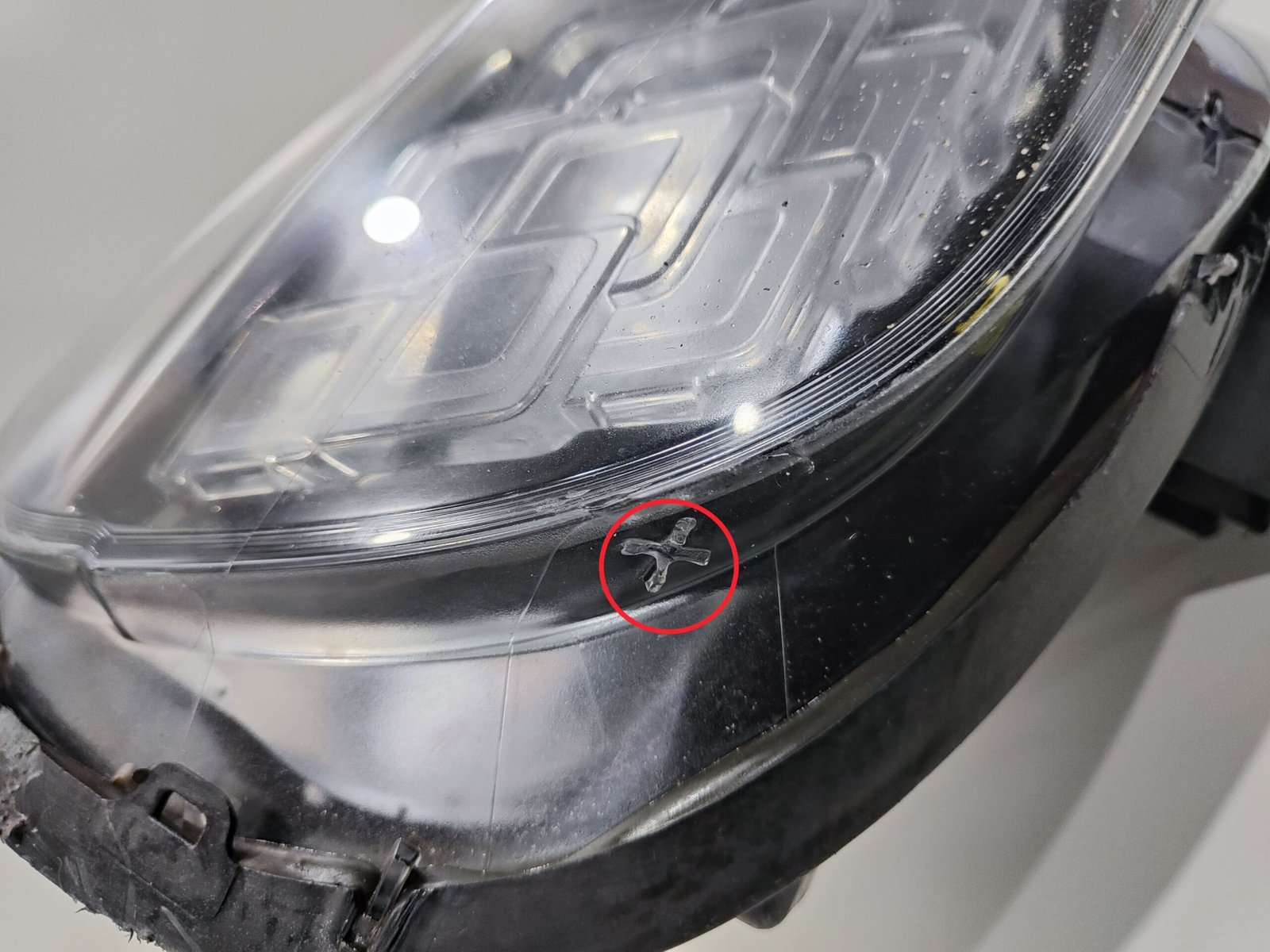 Farol Lado Direito Uno 2016 Até 2021 Avarias Léia Anúncio - Imagem 6
