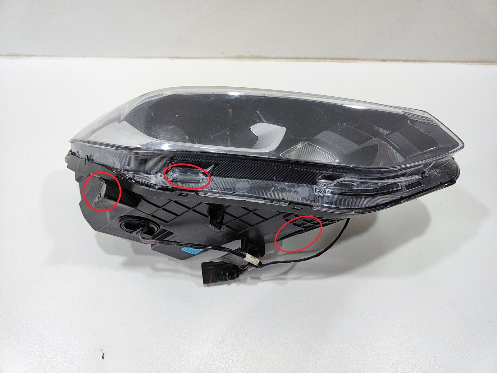 Farol Lado Direito Tracker 2020 Até 24 Avaria Léia O Anúncio - Imagem 5
