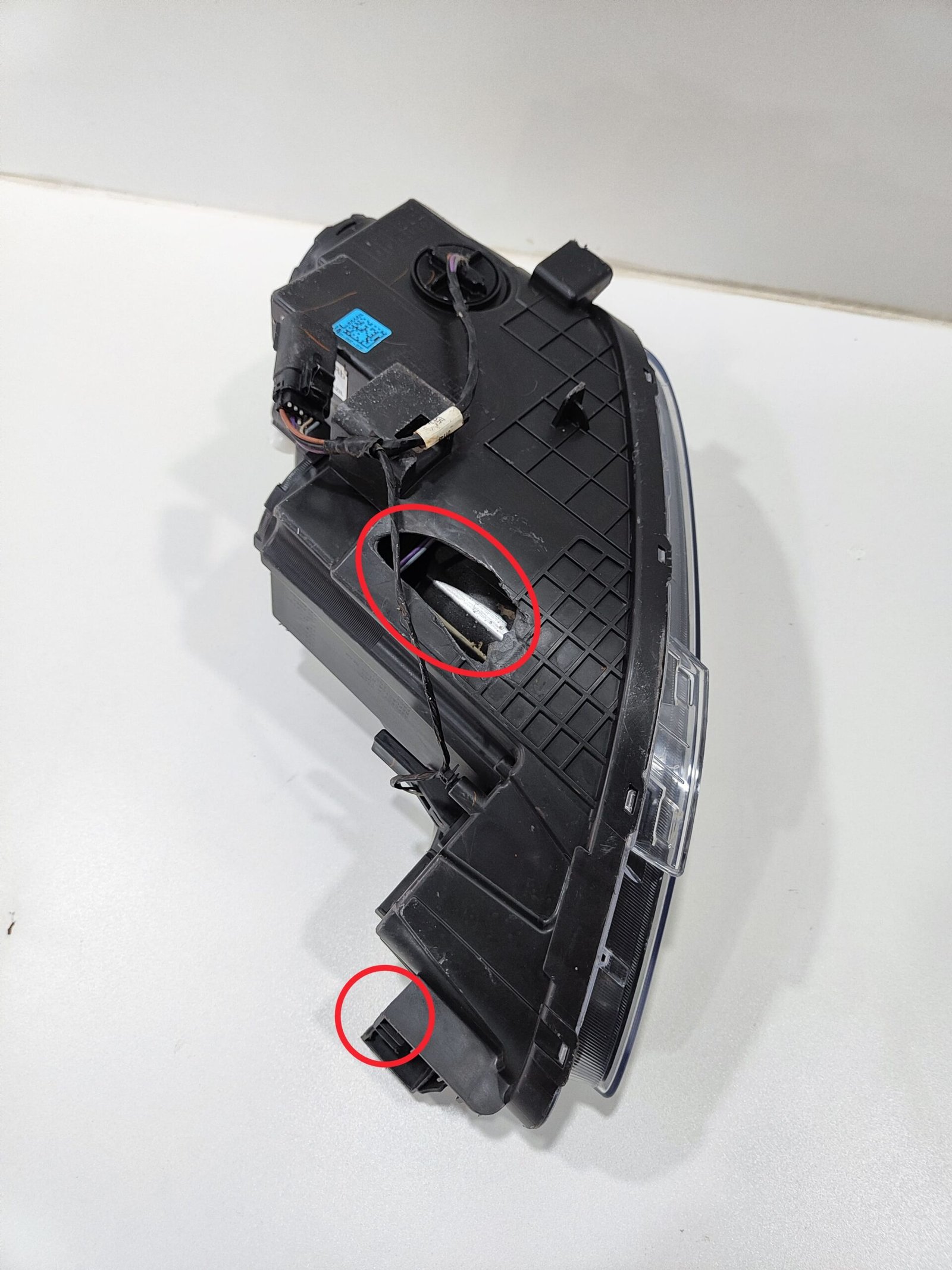 Farol Lado Direito Tracker 2020 Até 24 Avaria Léia O Anúncio - Imagem 6