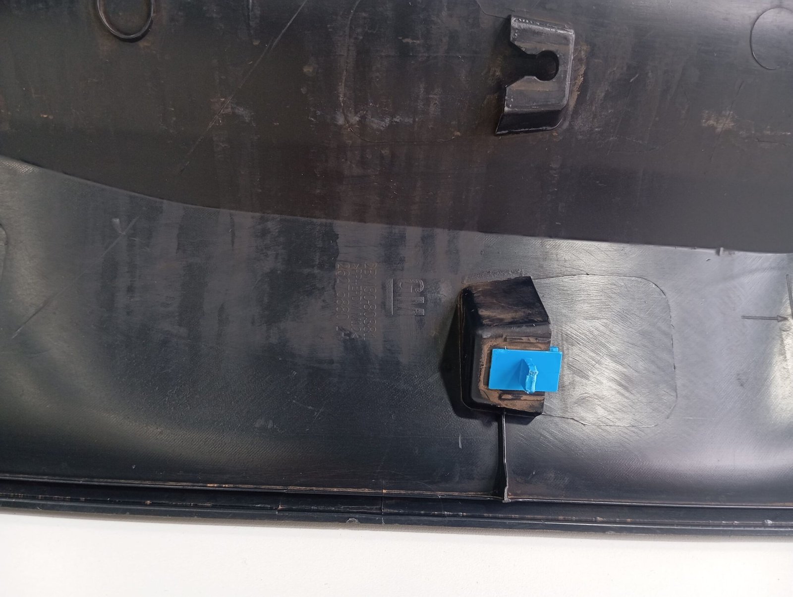 Friso Porta Dianteira Esquerda Tracker 2020 A 2025 Leia - Imagem 10