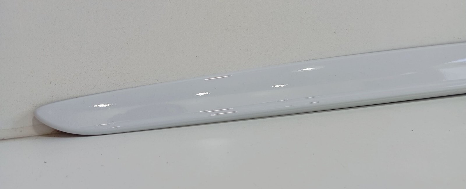 Friso Lateral Porta Traseira Direita Tracker 2020 A 24 Léia - Imagem 3