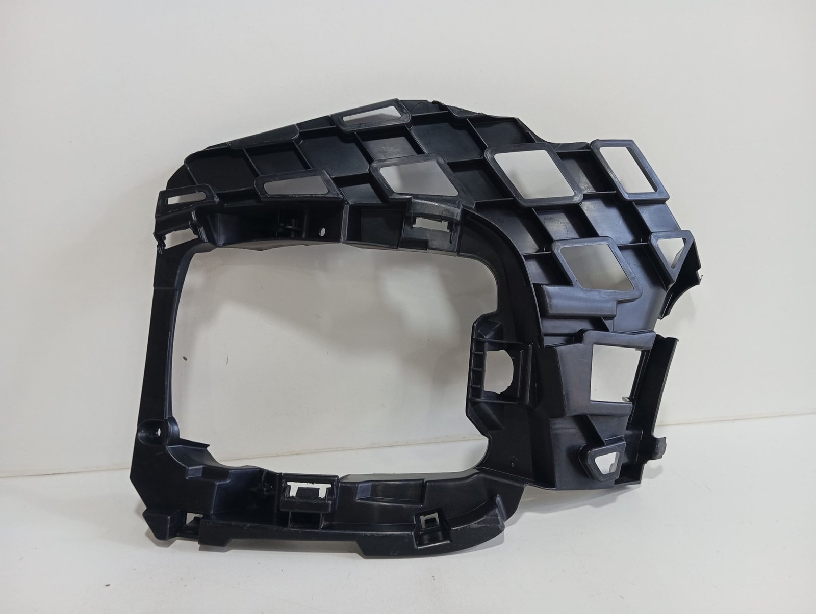 Suporte Farol Milha Esquerdo T-cross 2019 A 2024 Avaria Leia - Imagem 2