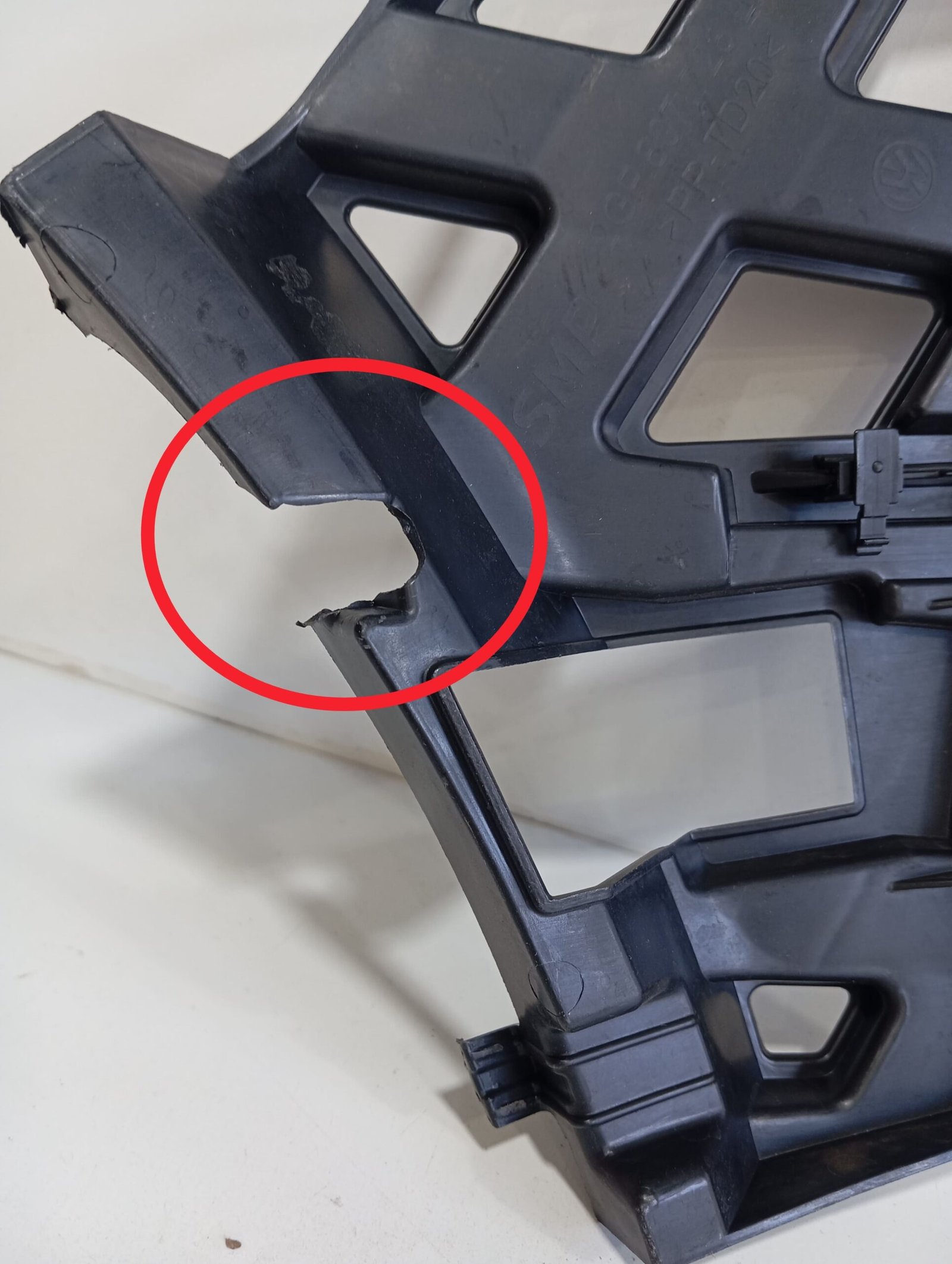 Suporte Farol Milha Esquerdo T-cross 2019 A 2024 Avaria Leia - Imagem 10