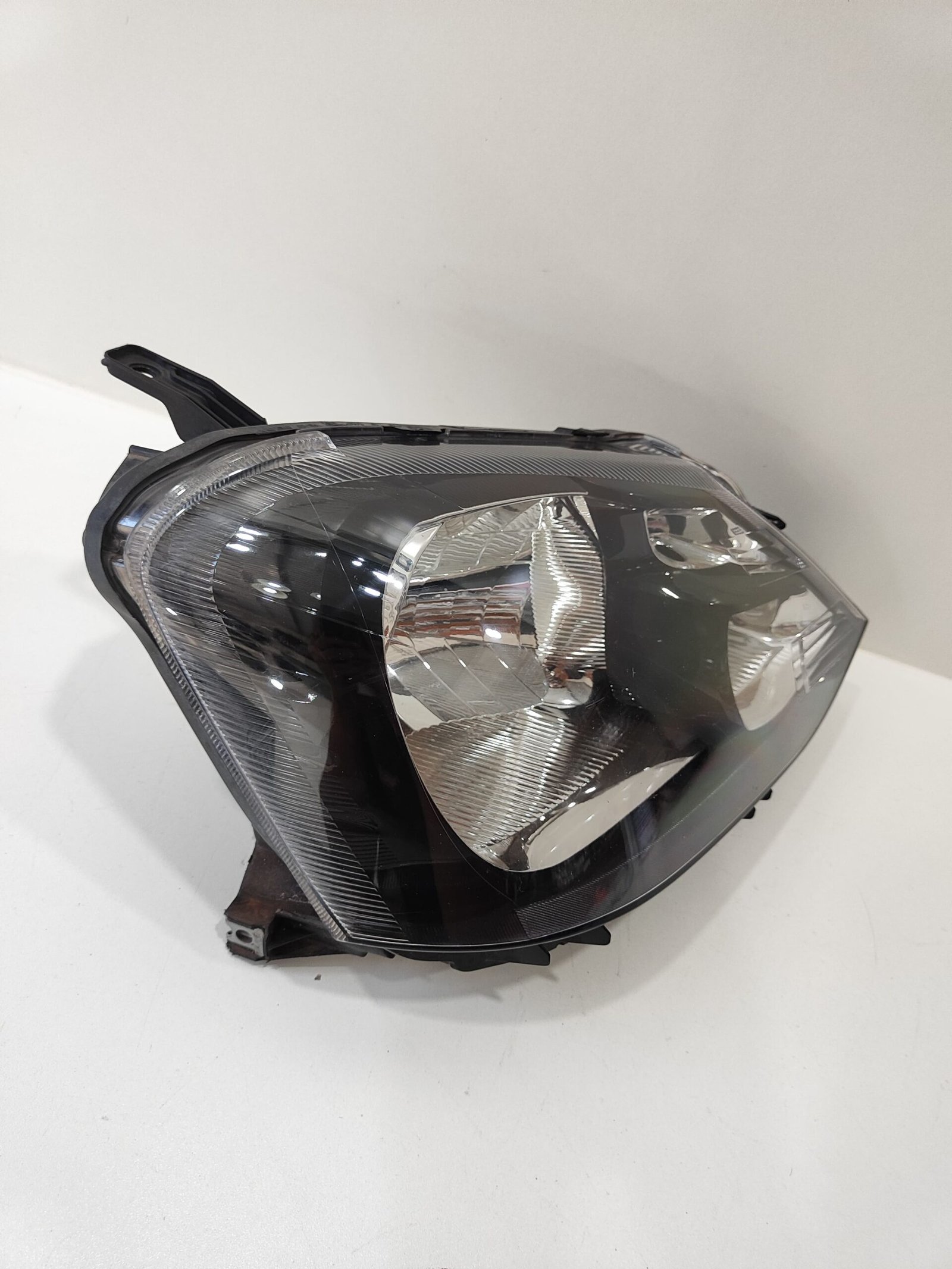 Farol Lado Direito Etios X Plus 2018 Ate 20021 Avarias Léia - Imagem 7
